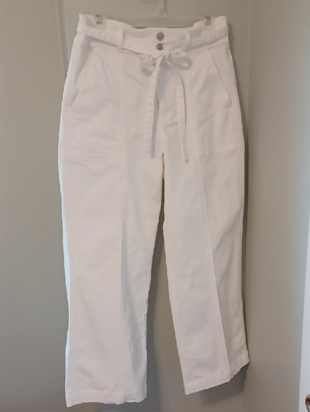 Hudson Sz 8, Wide Leg Jeans In White. High-Waist Tie-Belt.